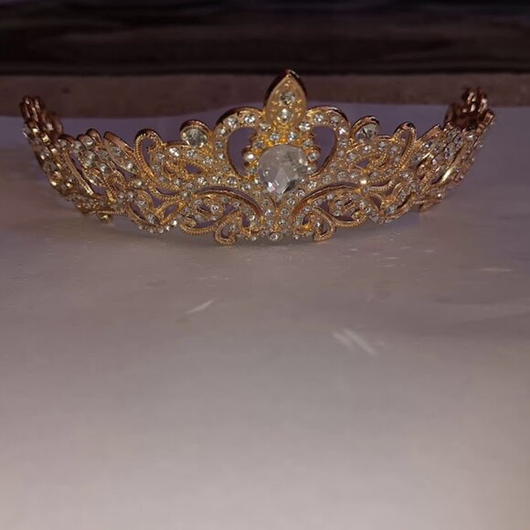 Gold Crystal Crown - Like New - Picture 1 of 3